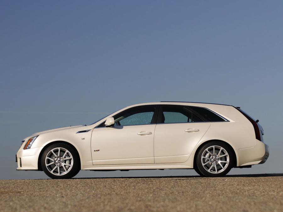  Cadillac CTS-V Sport Wagon 2010 года  (EU) (фото 3 из 21)